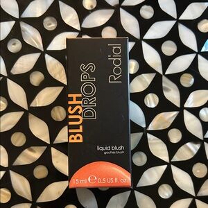 Rodial Blush Drops in “Apricot Sorbet”